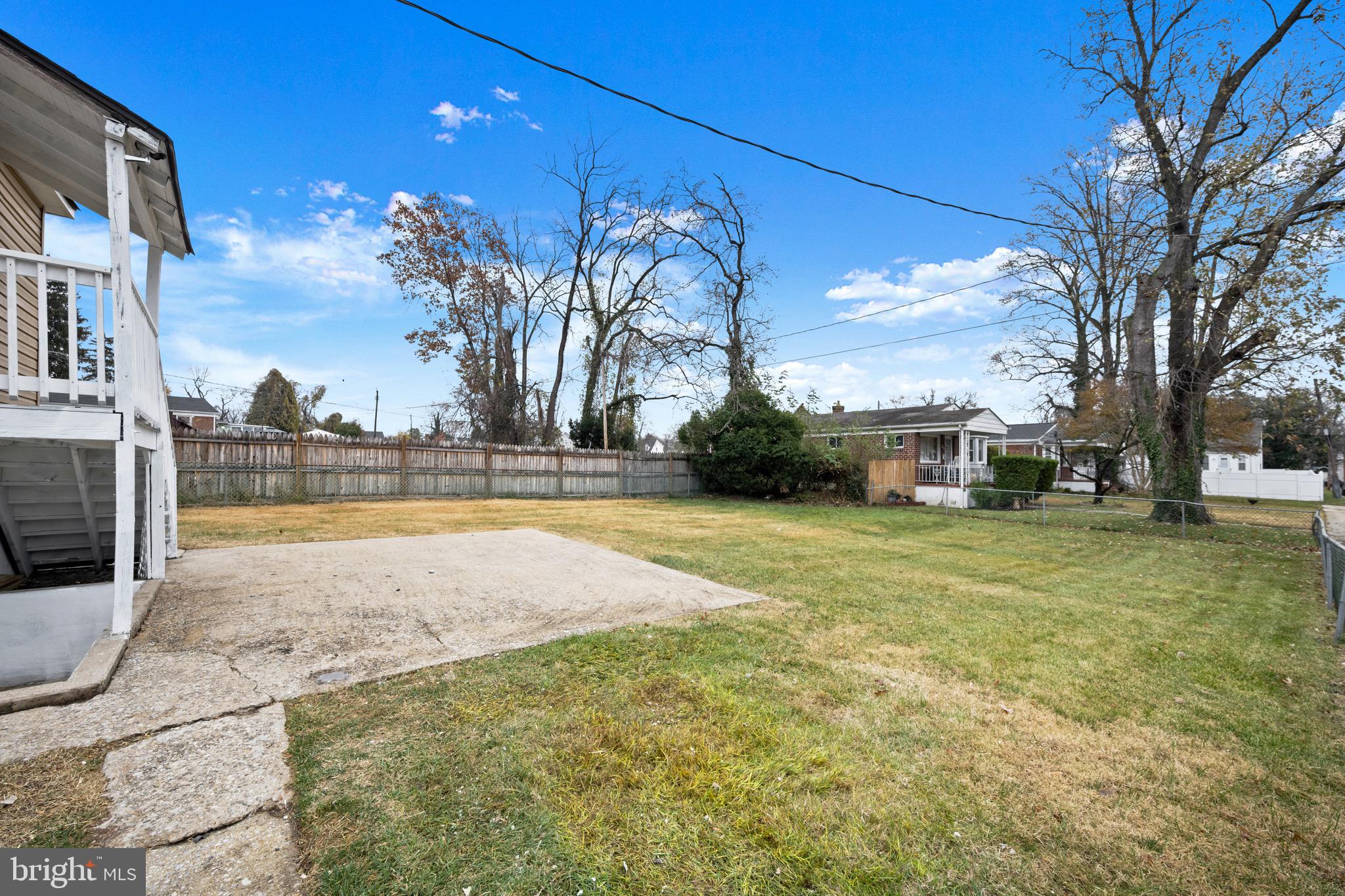 3809 N ROGERS AVENUE