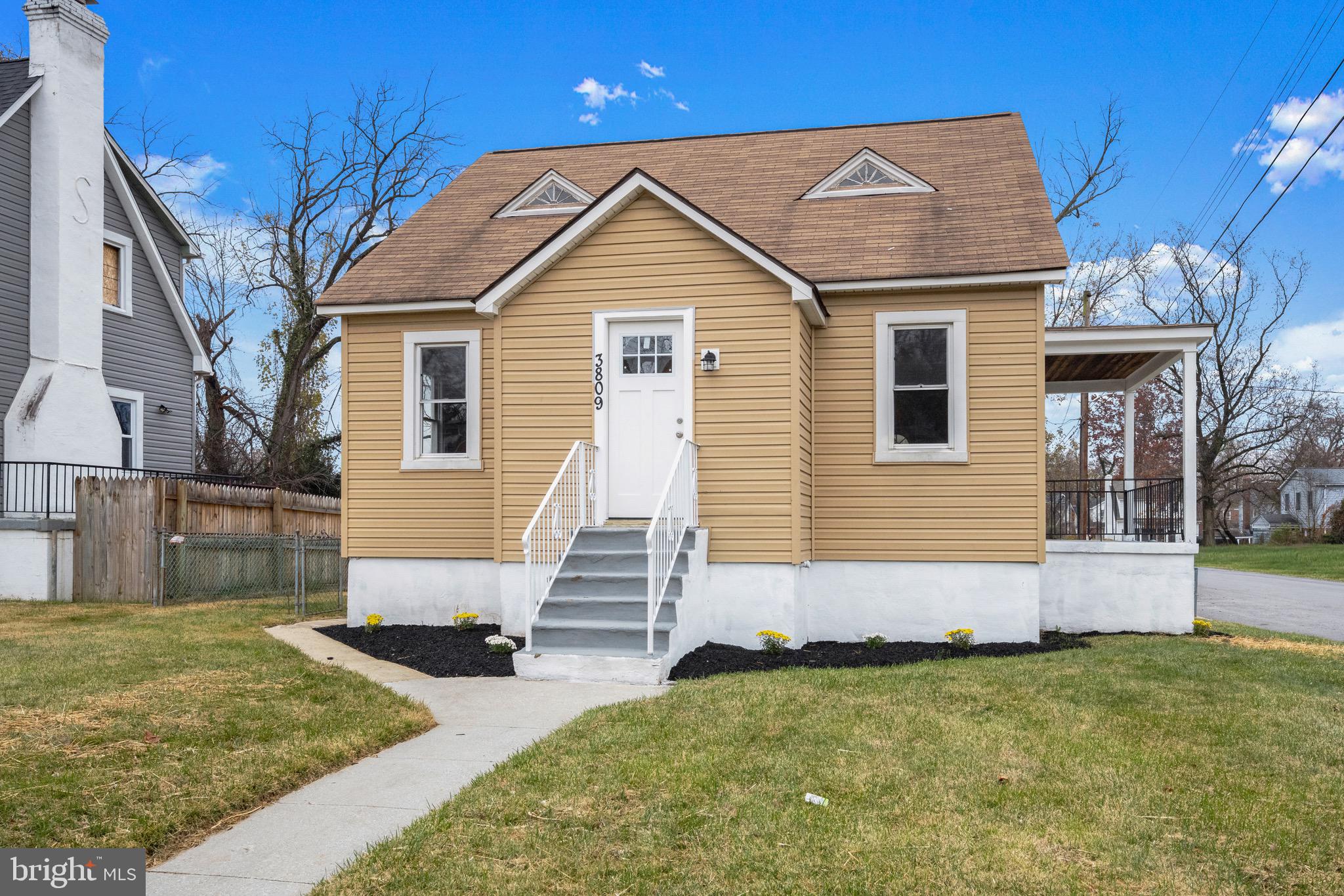 3809 N ROGERS AVENUE