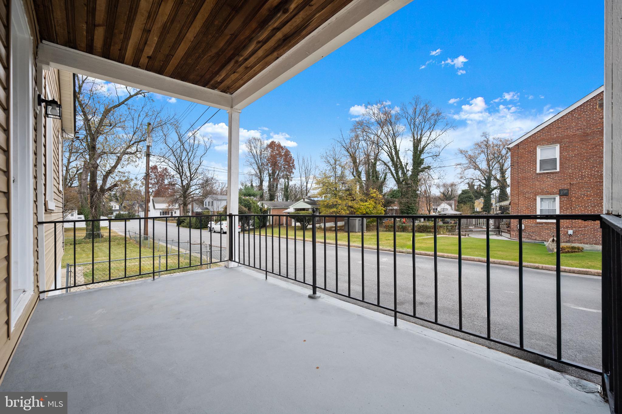 3809 N ROGERS AVENUE