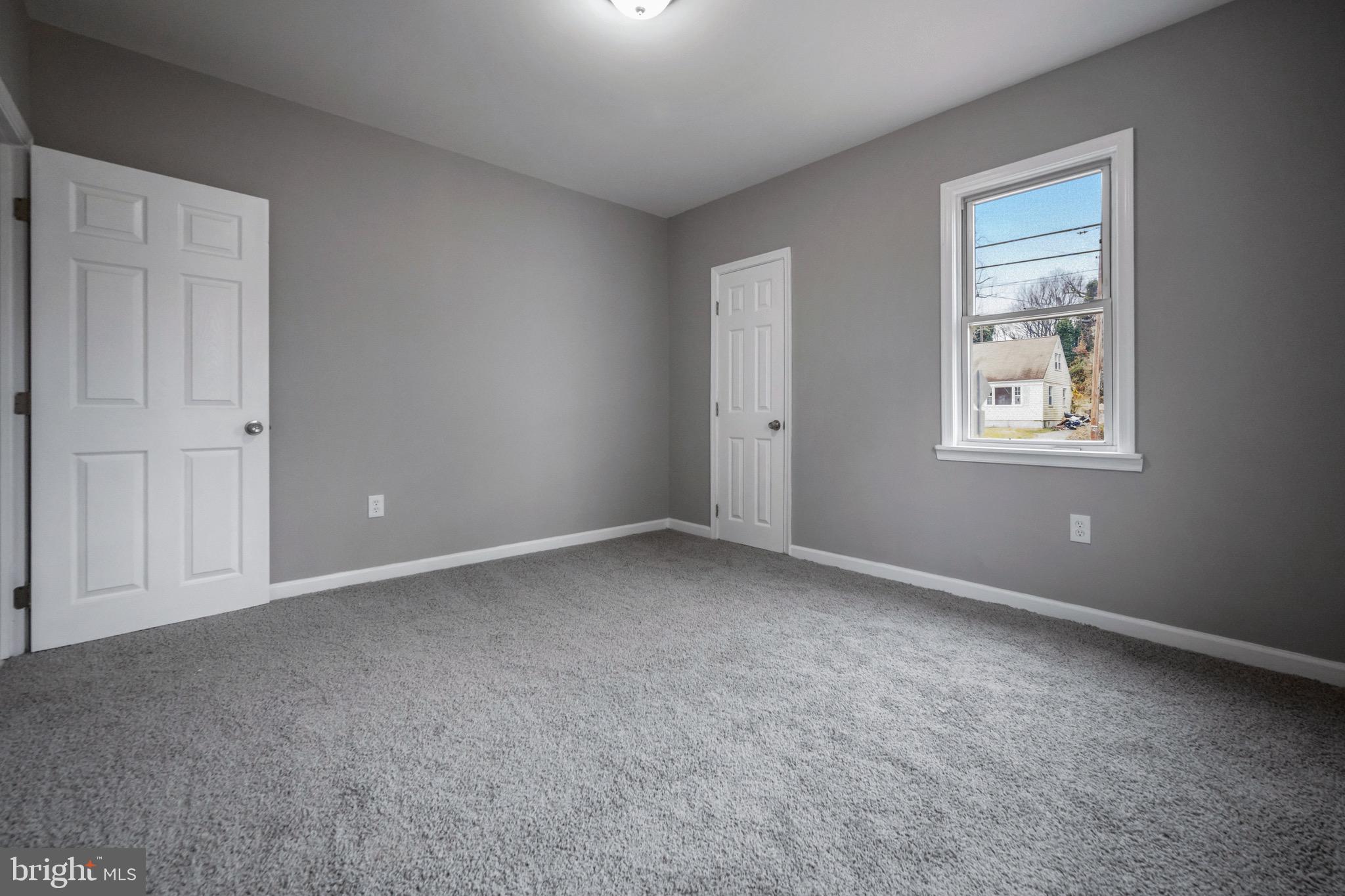 3809 N ROGERS AVENUE