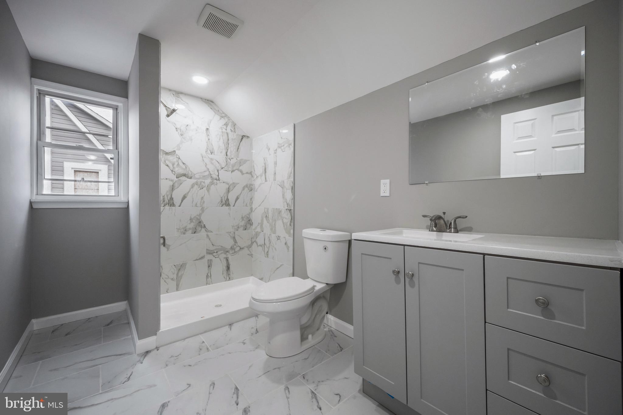 3809 N ROGERS AVENUE