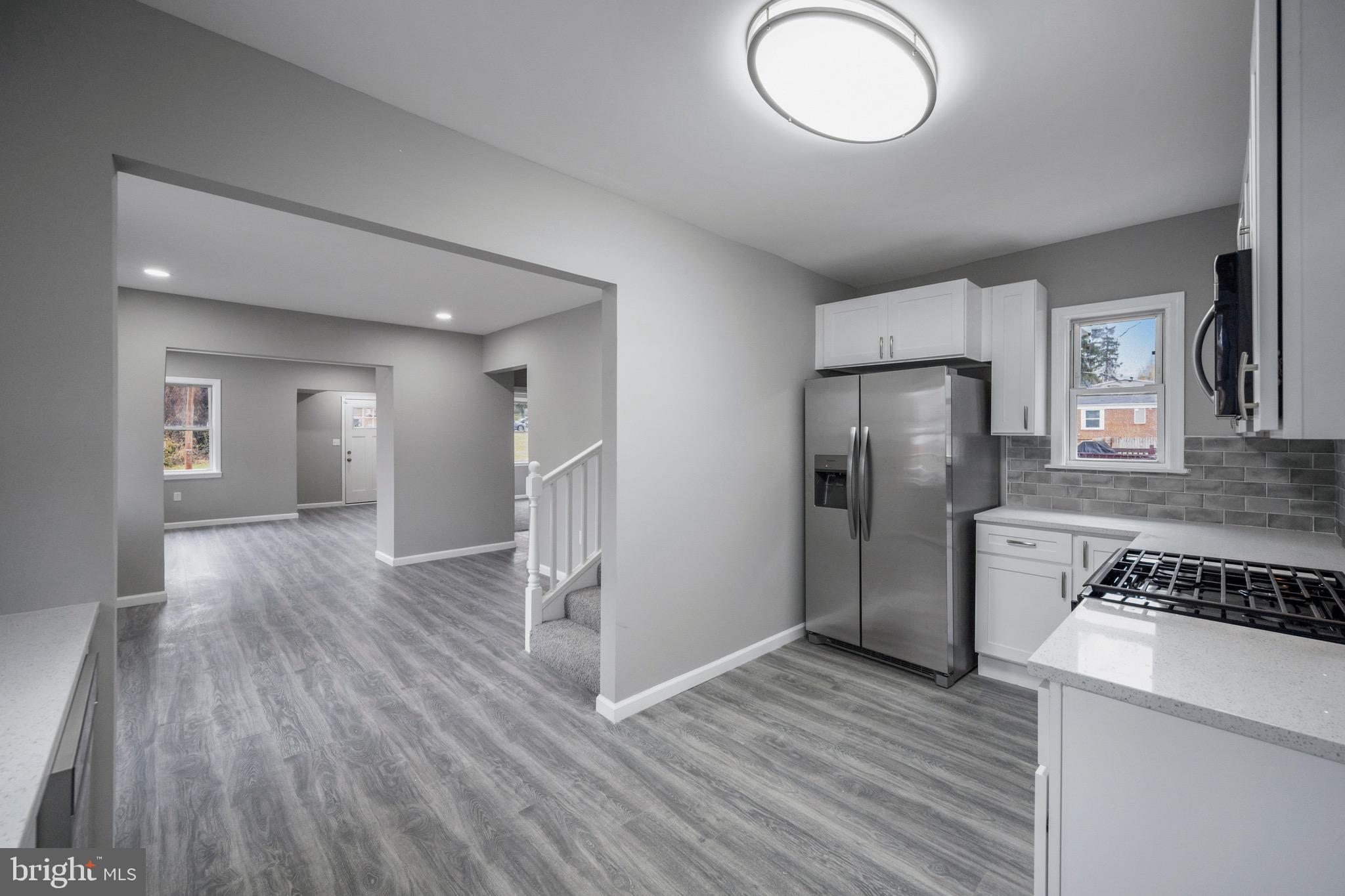 3809 N ROGERS AVENUE