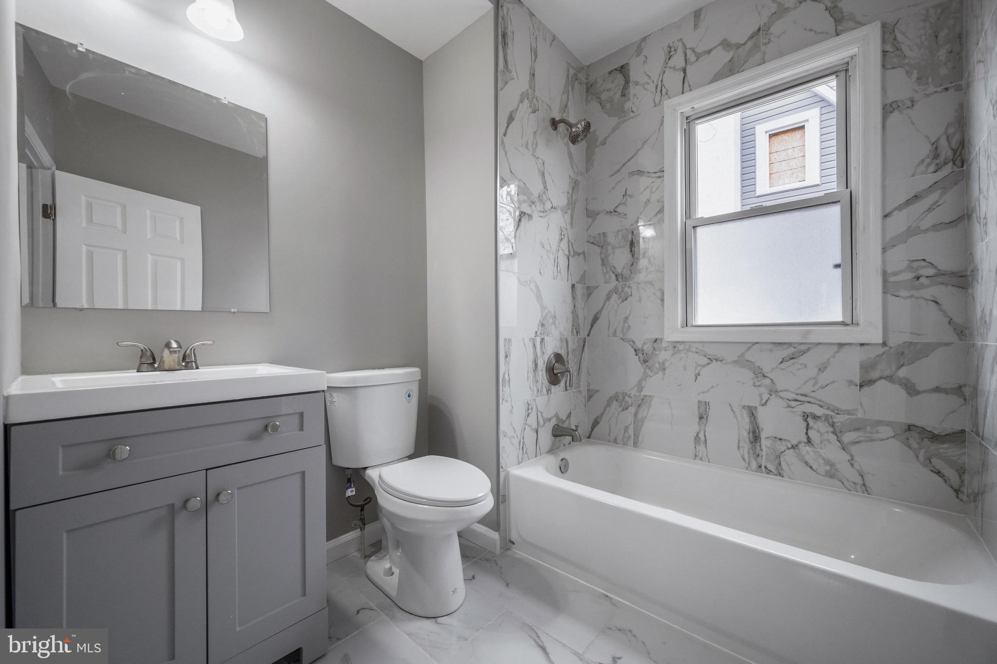 3809 N ROGERS AVENUE