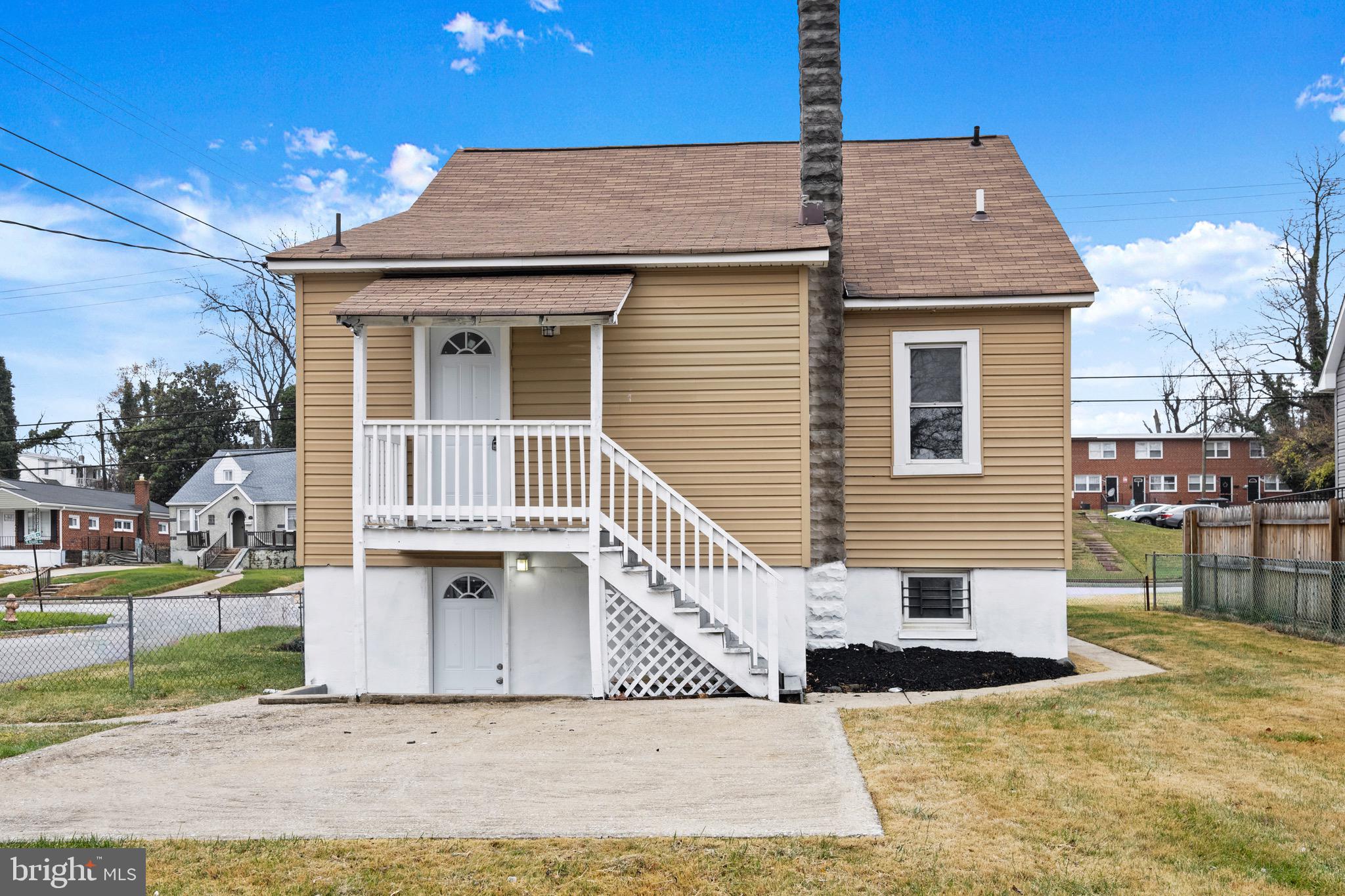 3809 N ROGERS AVENUE