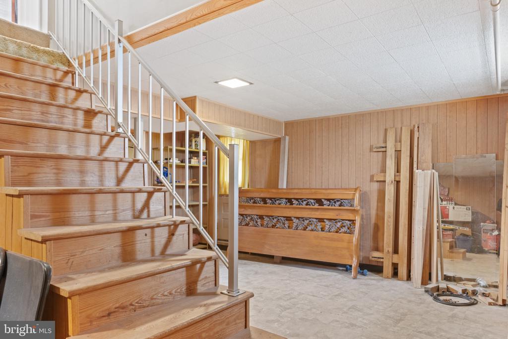 139 Sipple Ave