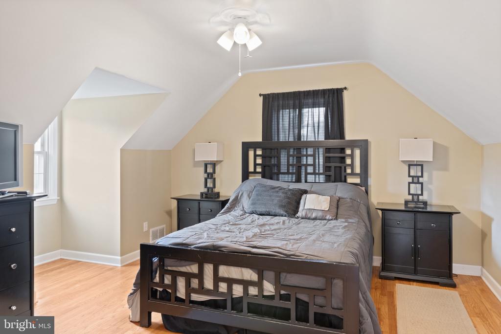 139 Sipple Ave