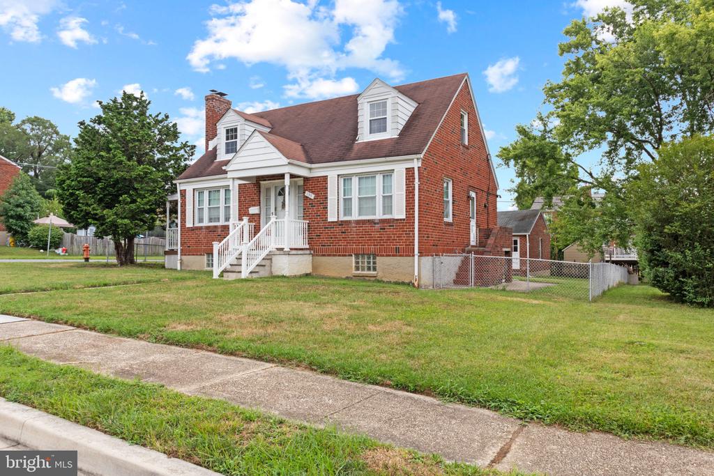 139 Sipple Ave