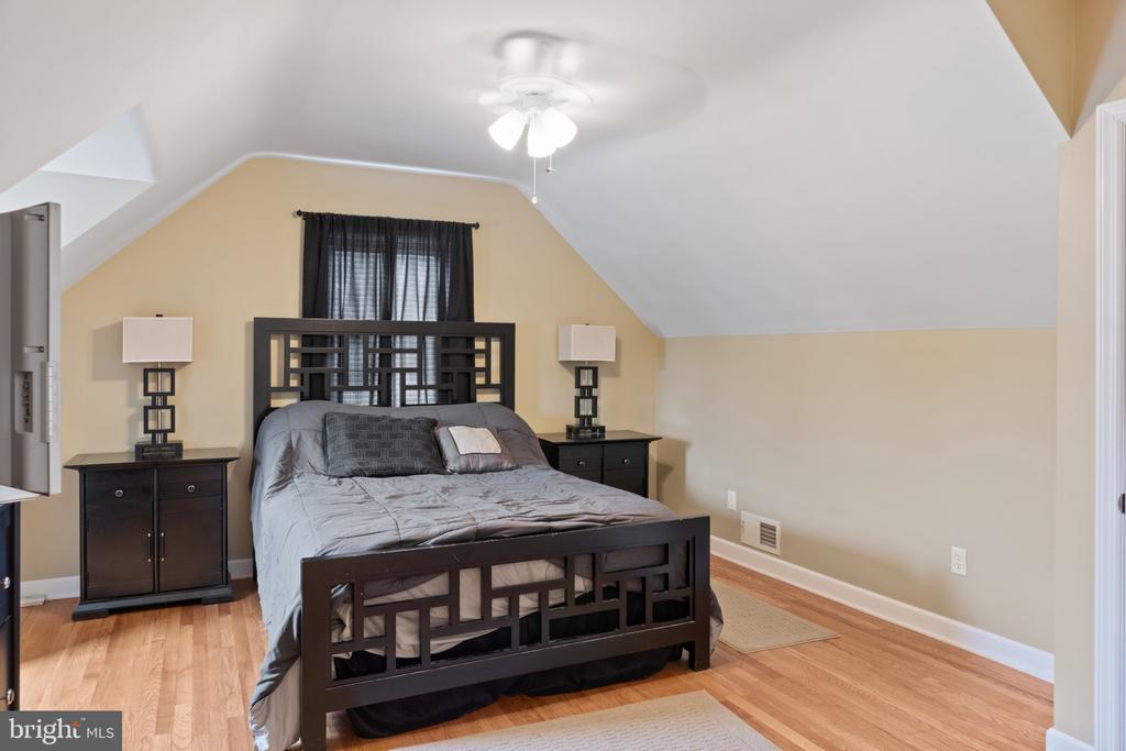 139 Sipple Ave