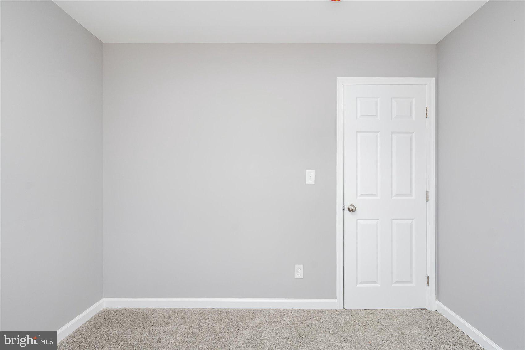 2309 Covered Bridge Garth