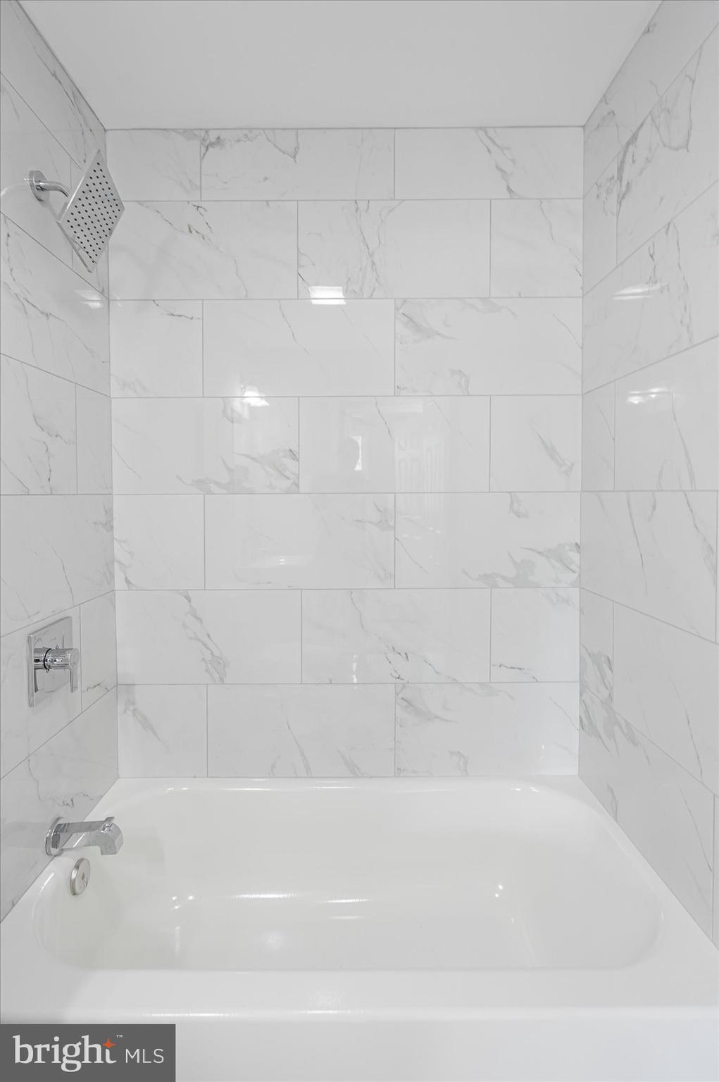 2309 Covered Bridge Garth