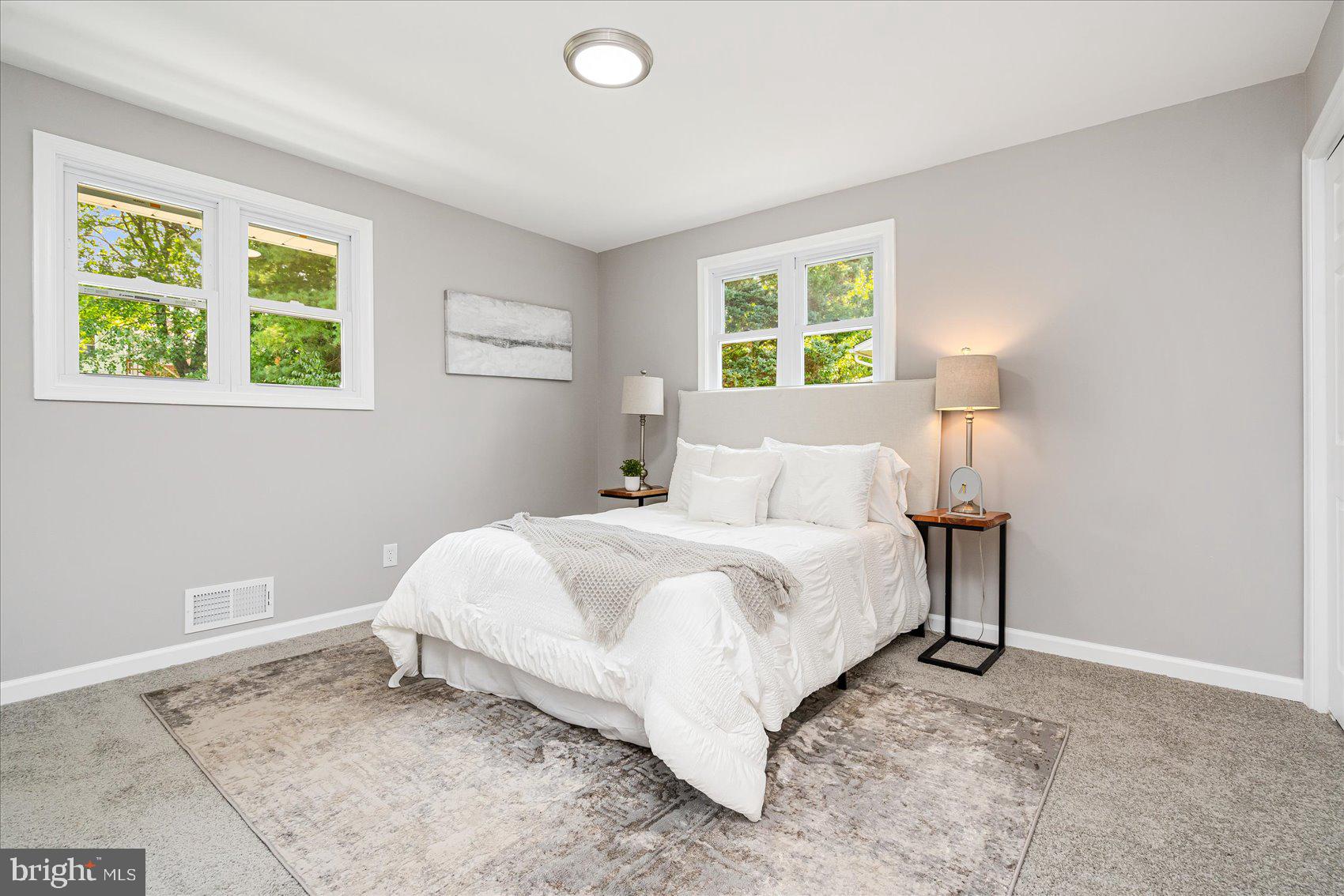 2309 Covered Bridge Garth