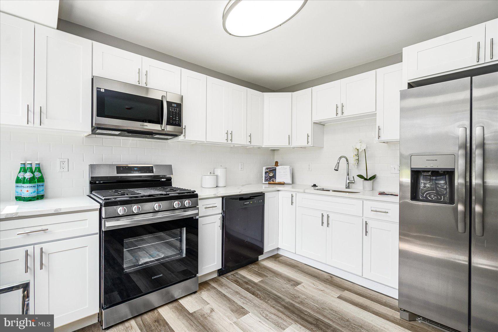 2309 Covered Bridge Garth