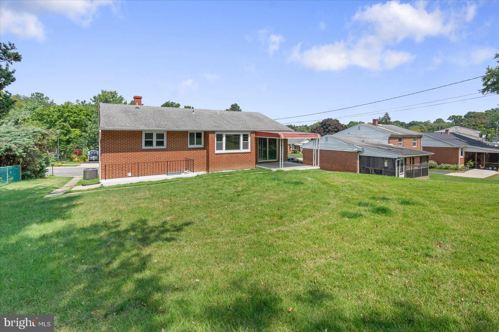 2309 Covered Bridge Garth