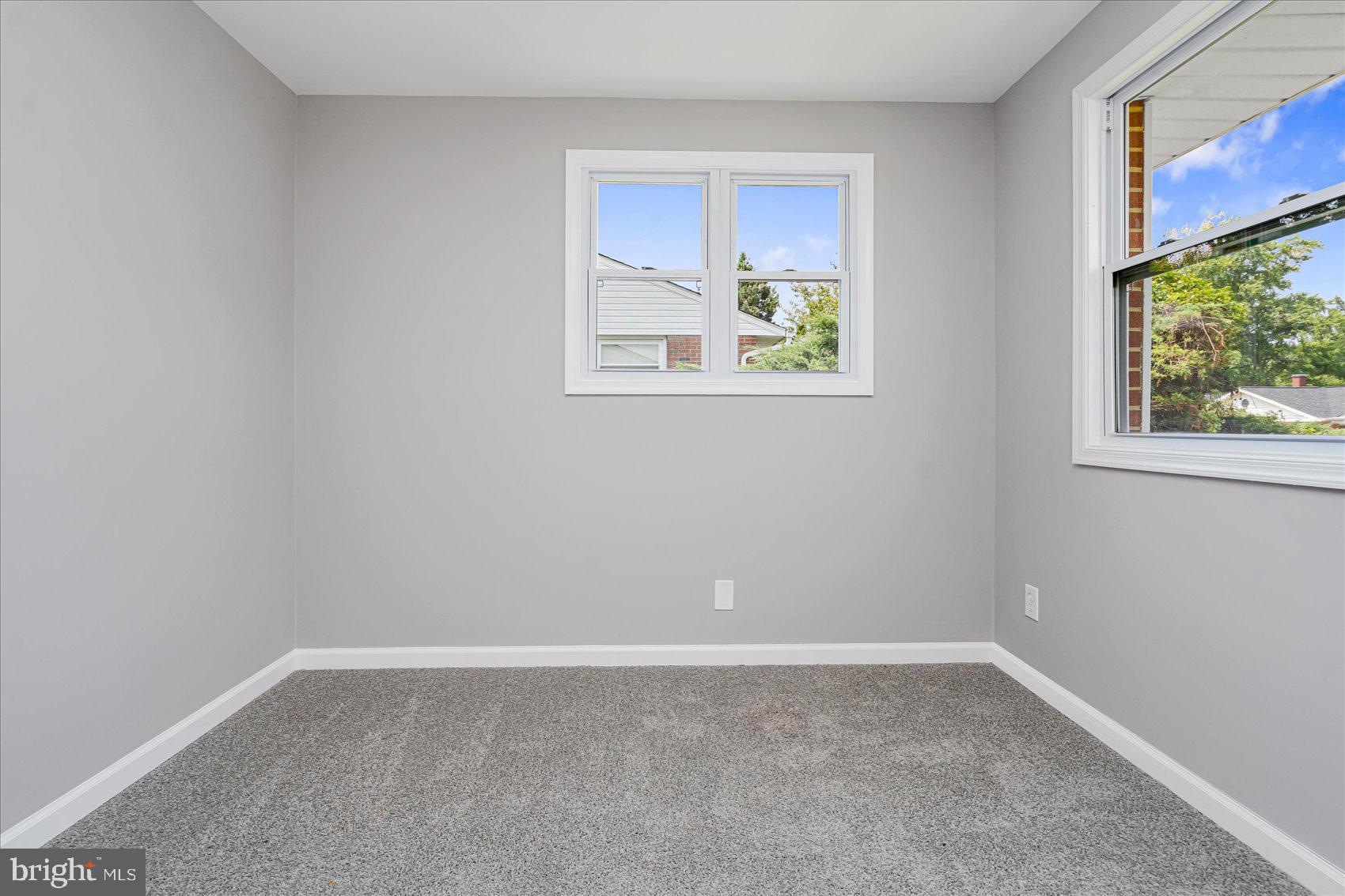 2309 Covered Bridge Garth