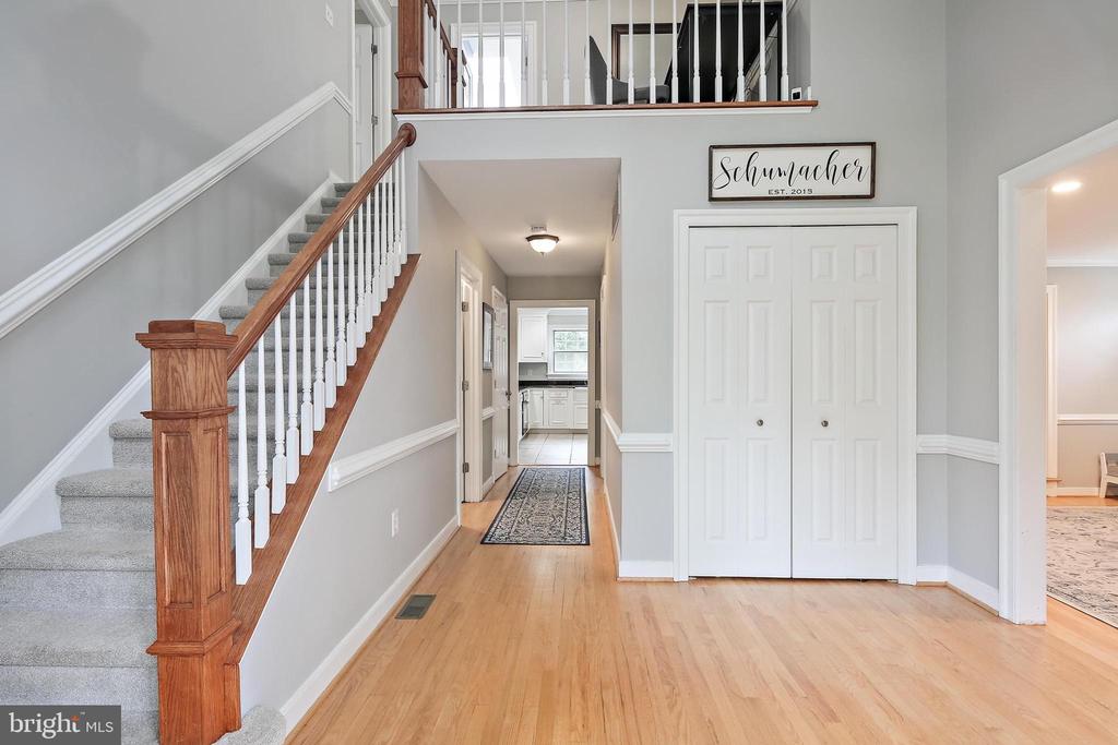 4 Old Elm Ct
