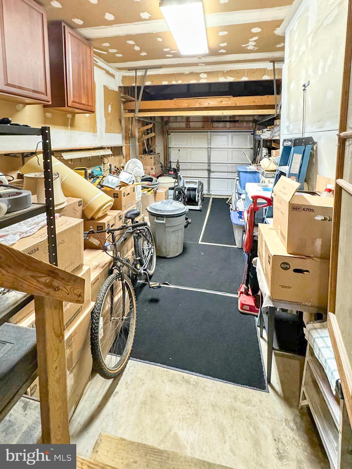 8317 Circle DRIVE
