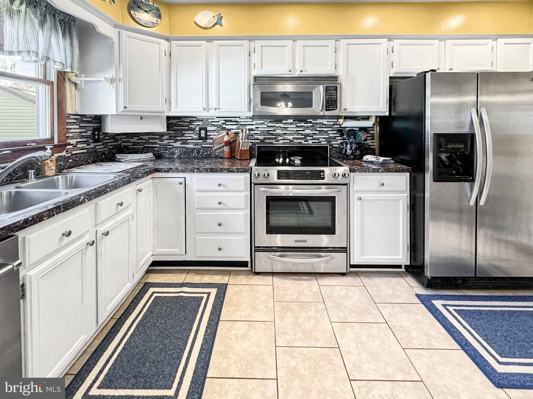 8317 Circle DRIVE