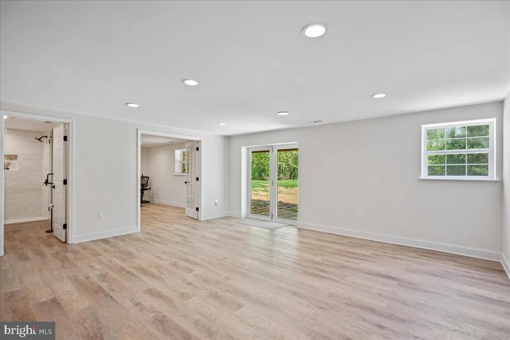 7015 Decoy Dr