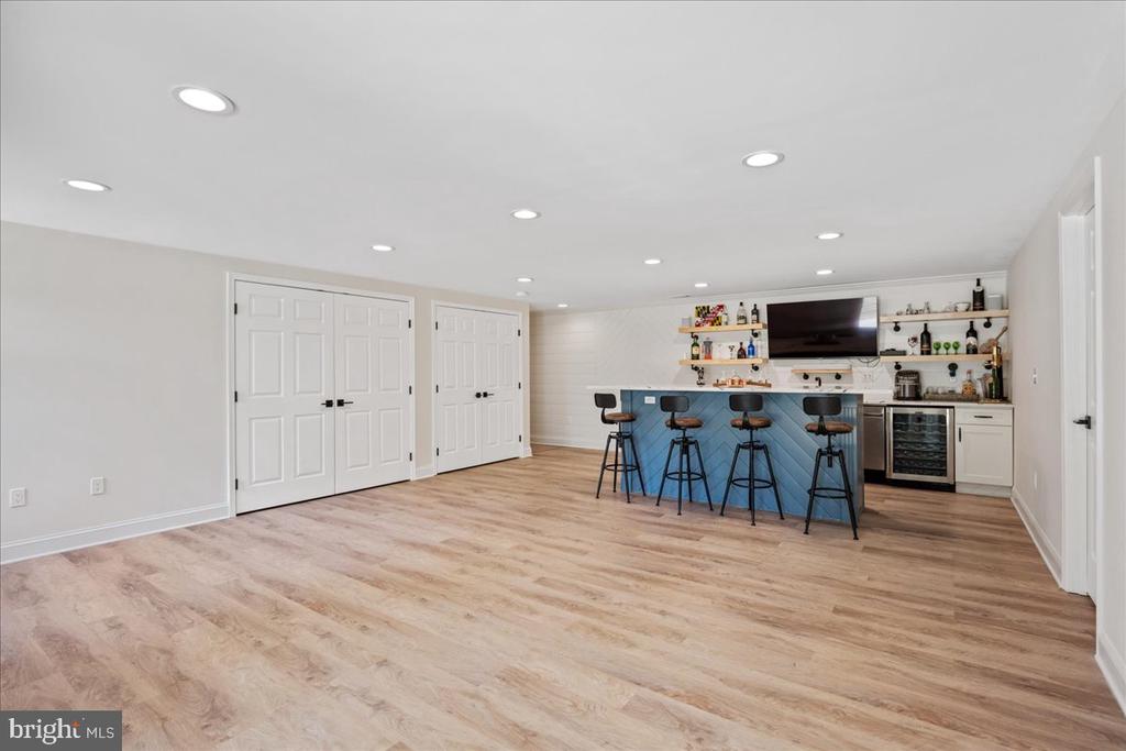 7015 Decoy Dr