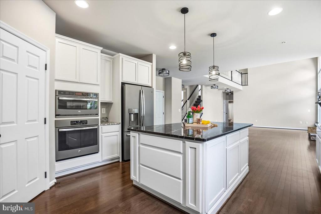 3640 ESTELLE COURT