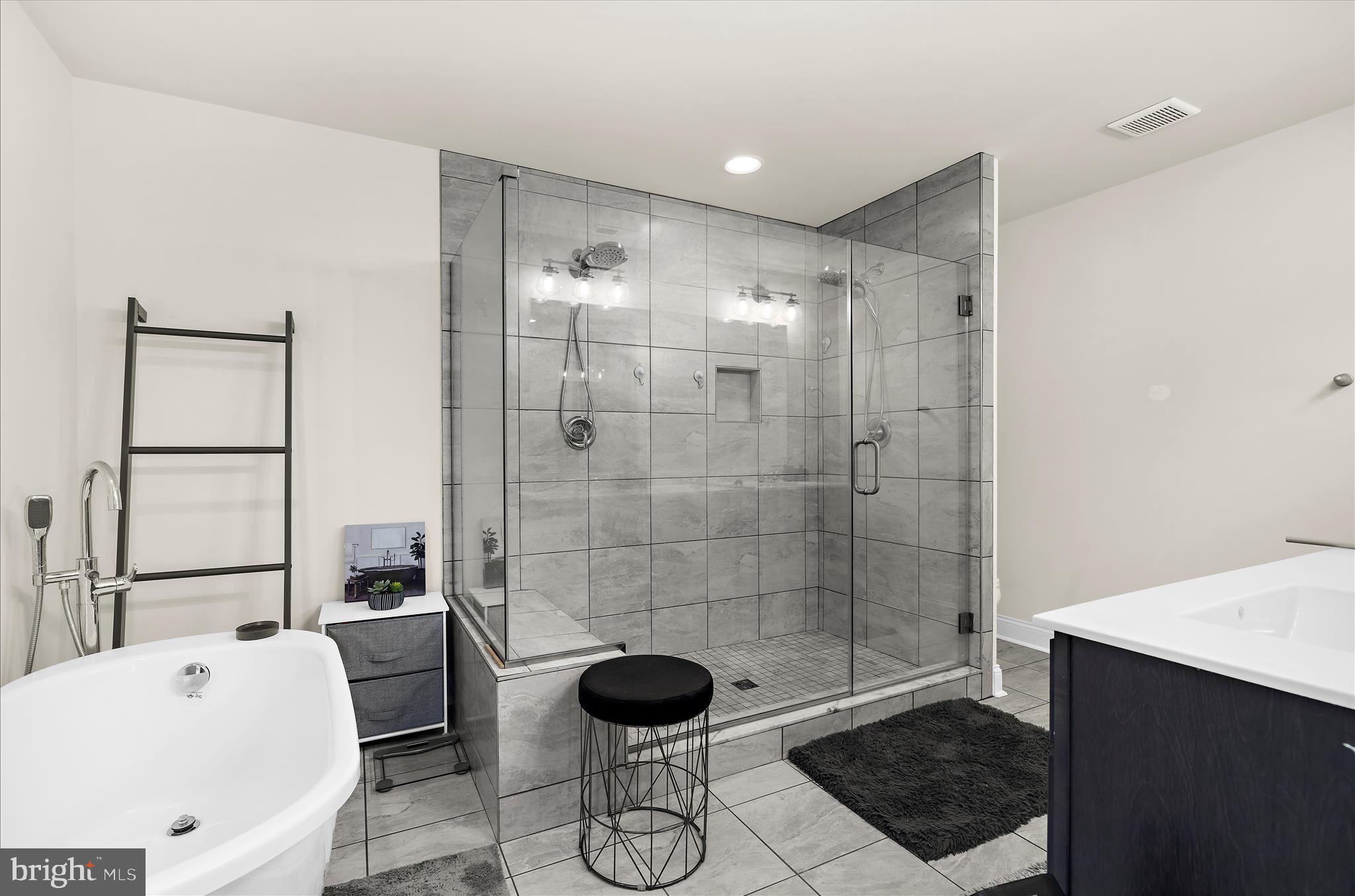 106 BRIARWOOD CIRCLE