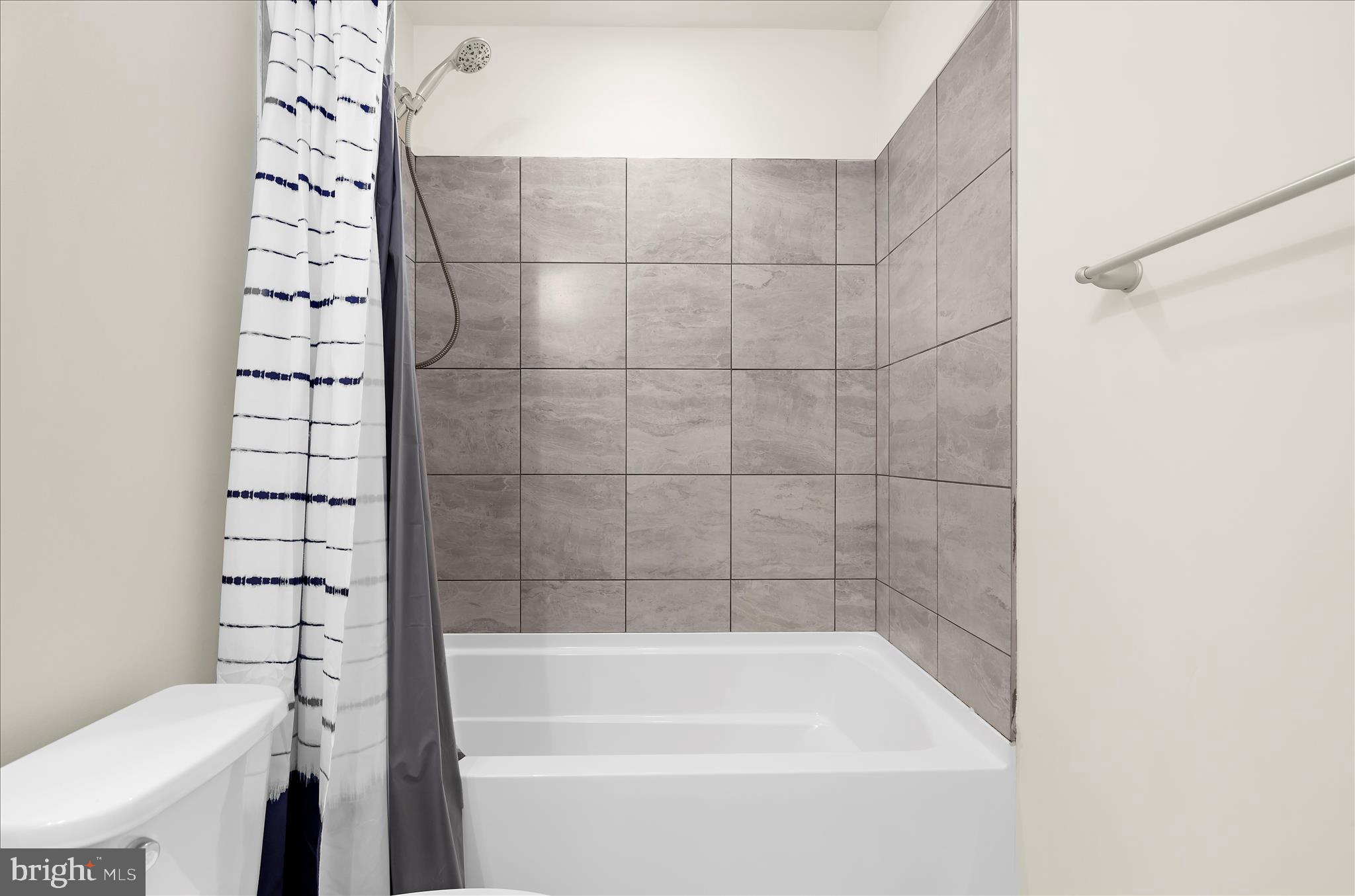 106 BRIARWOOD CIRCLE