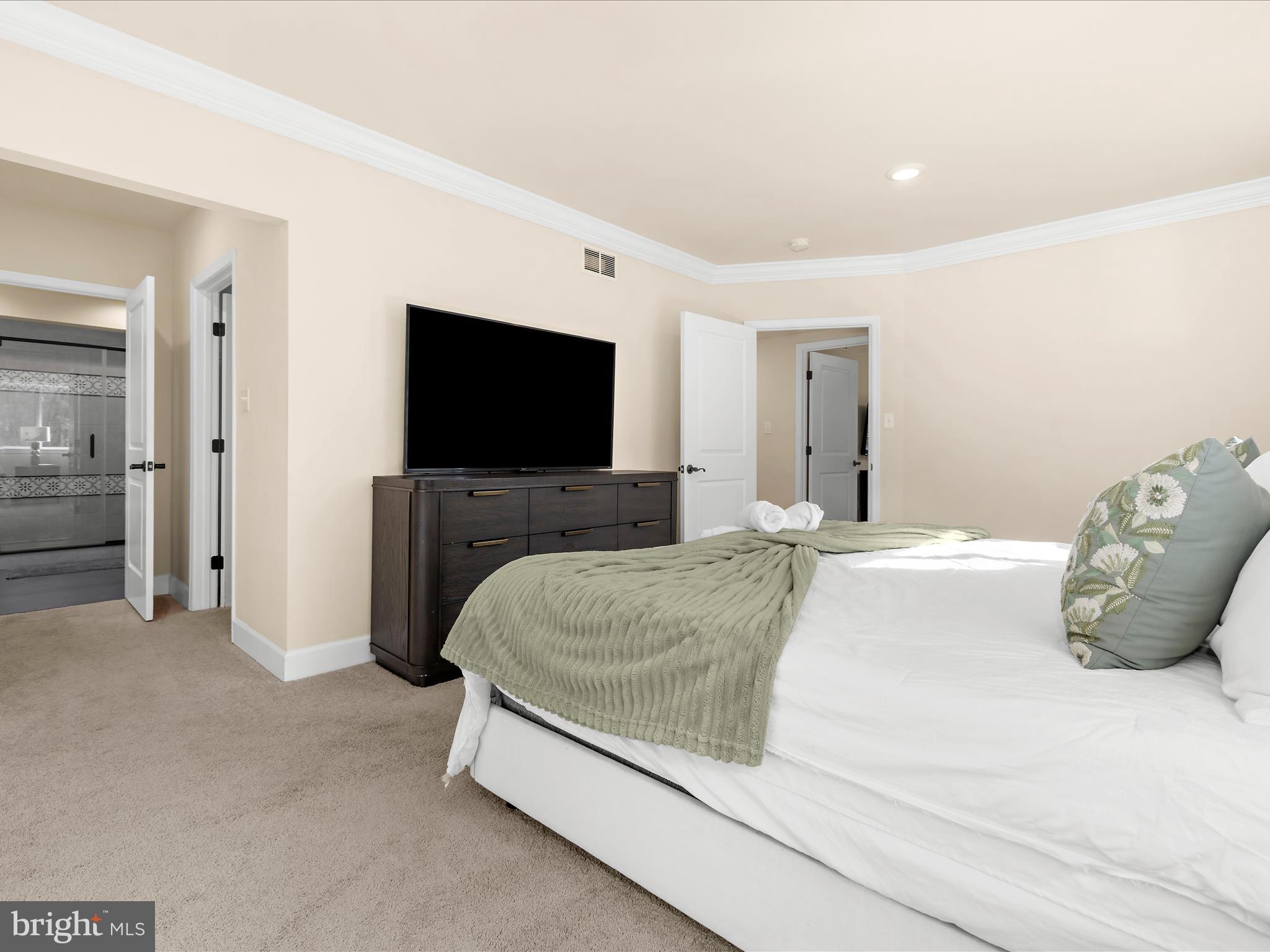 2727 FRIDAY HARBOR DRIVE