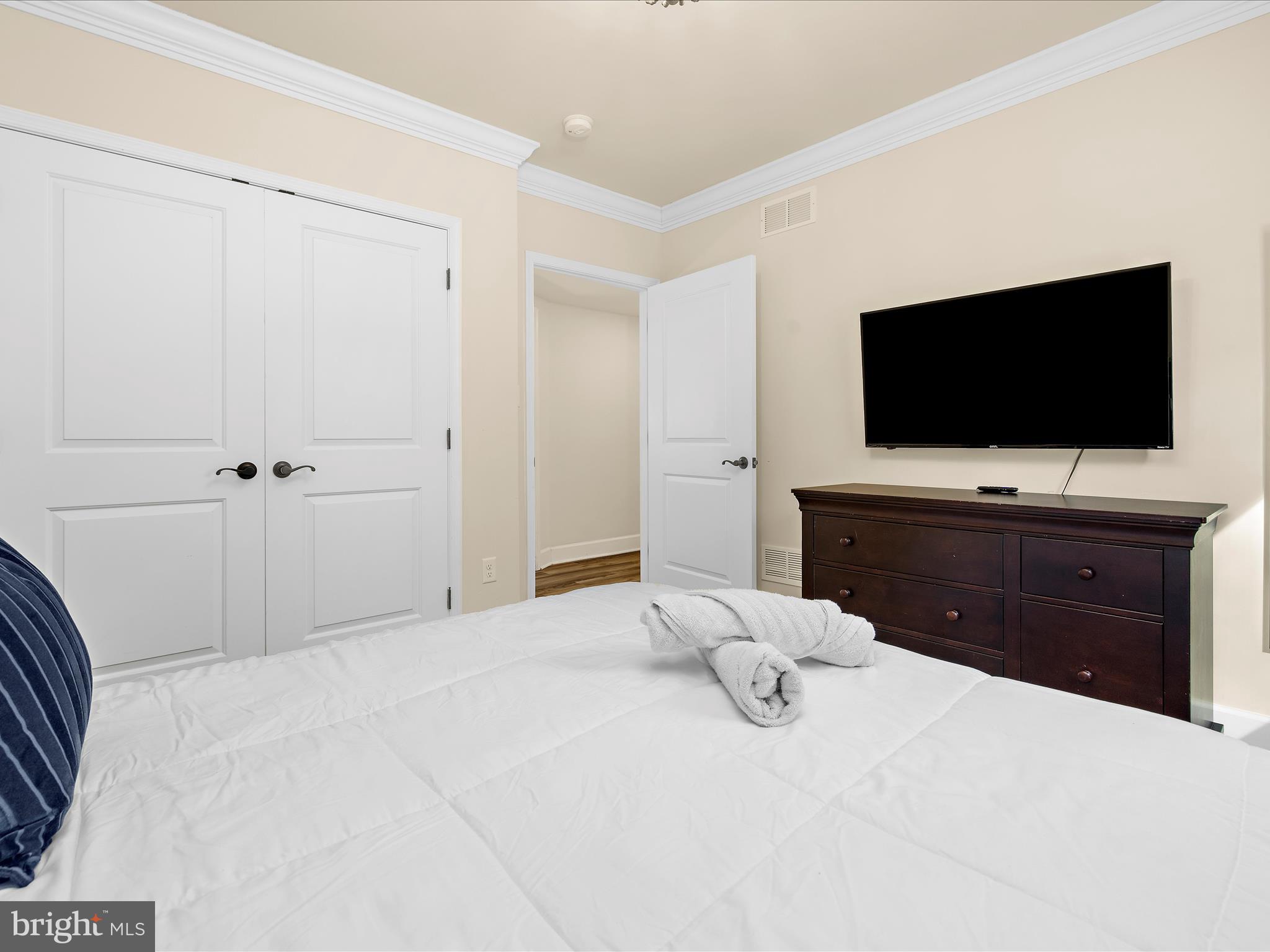 2727 FRIDAY HARBOR DRIVE