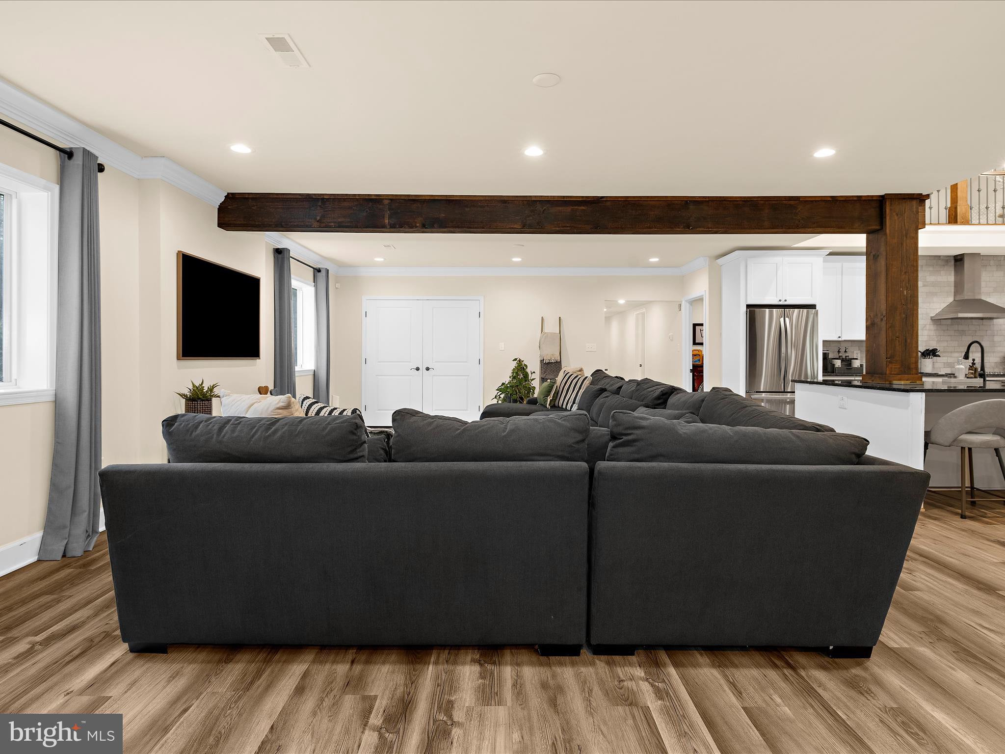 2727 FRIDAY HARBOR DRIVE