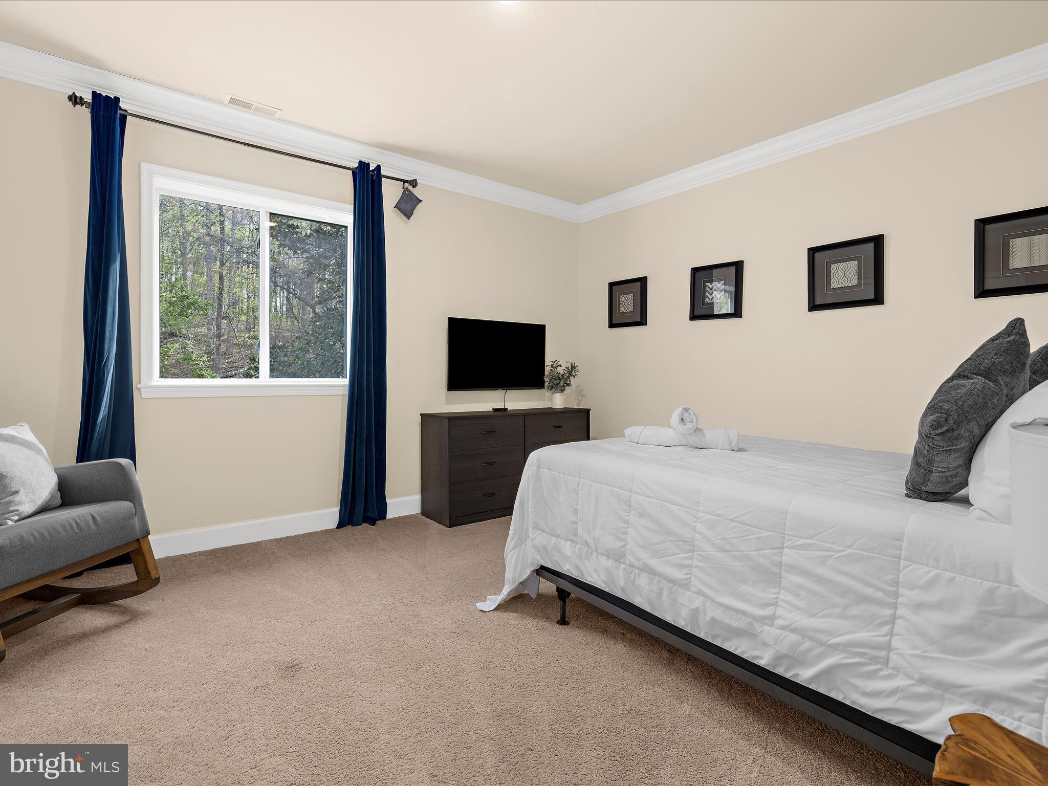 2727 FRIDAY HARBOR DRIVE