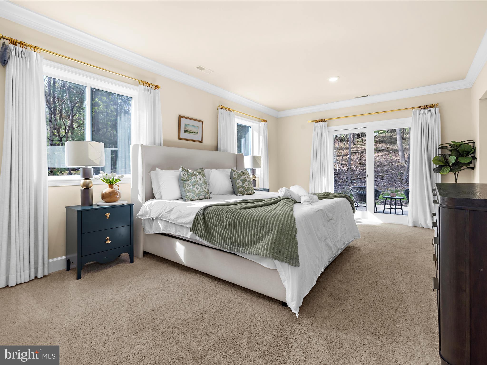 2727 FRIDAY HARBOR DRIVE