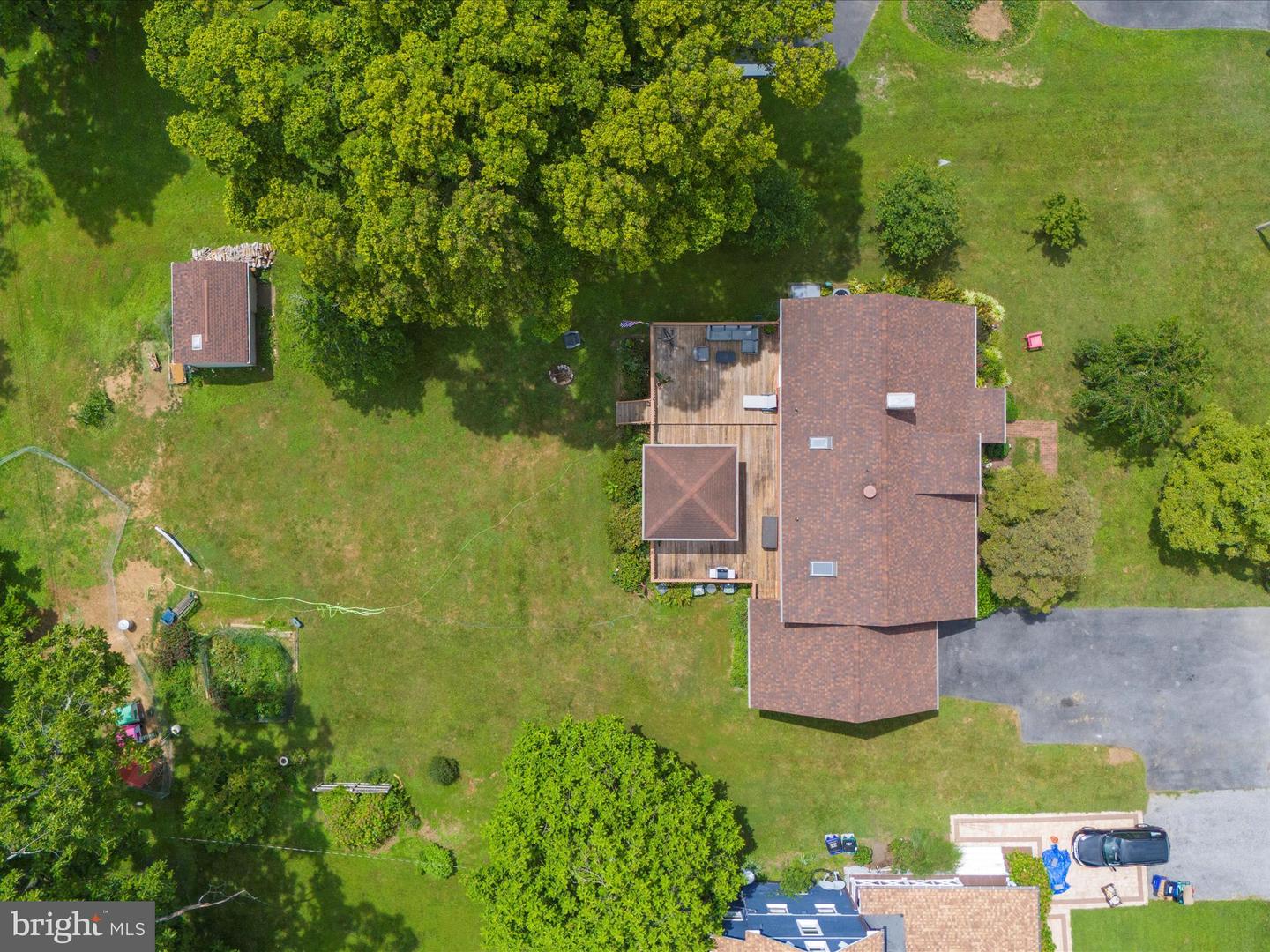 6633 Jefferson Blvd