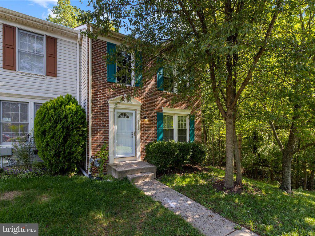 8820 Castlebury Ct