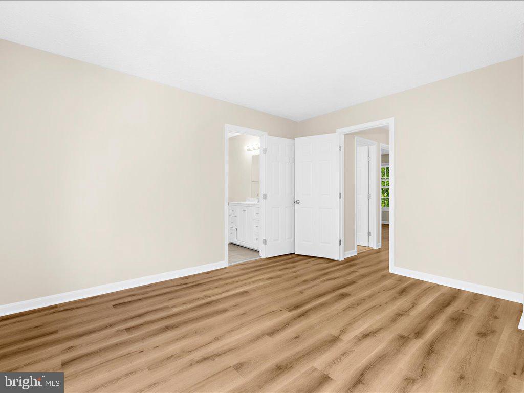 8820 Castlebury Ct