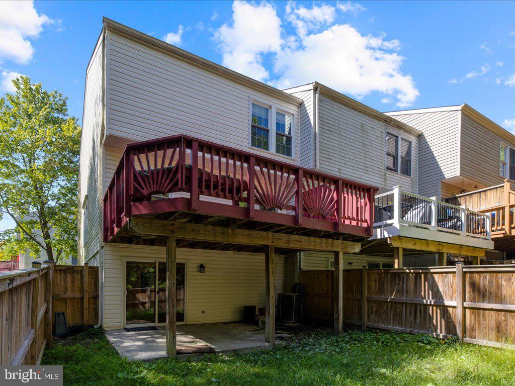 8820 Castlebury Ct