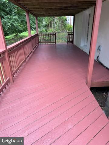 1606 THOMAS RD