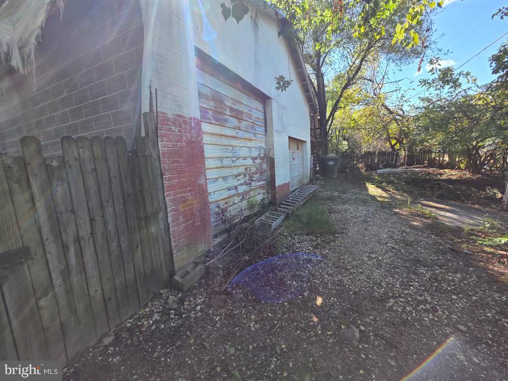 6900 PICKETT DRIVE