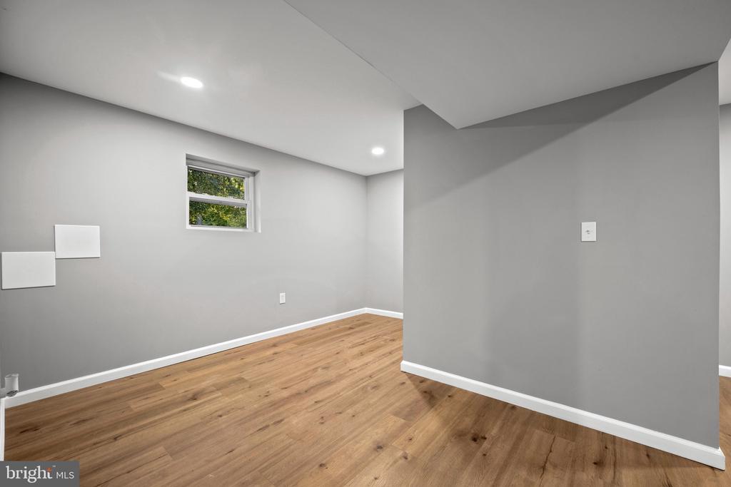 320 WILLIAM WAY