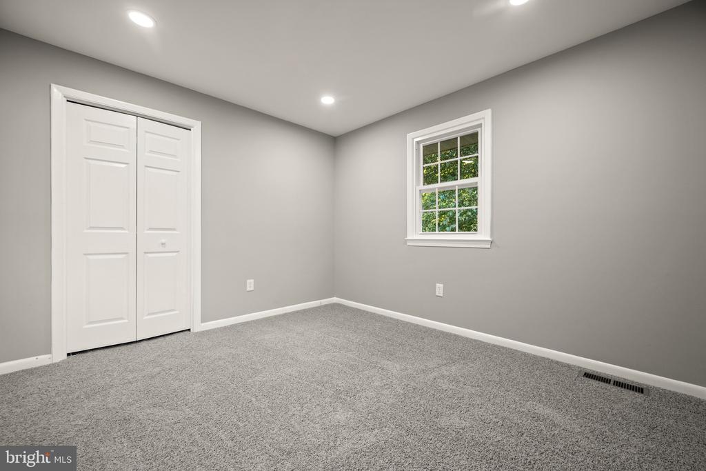 320 WILLIAM WAY