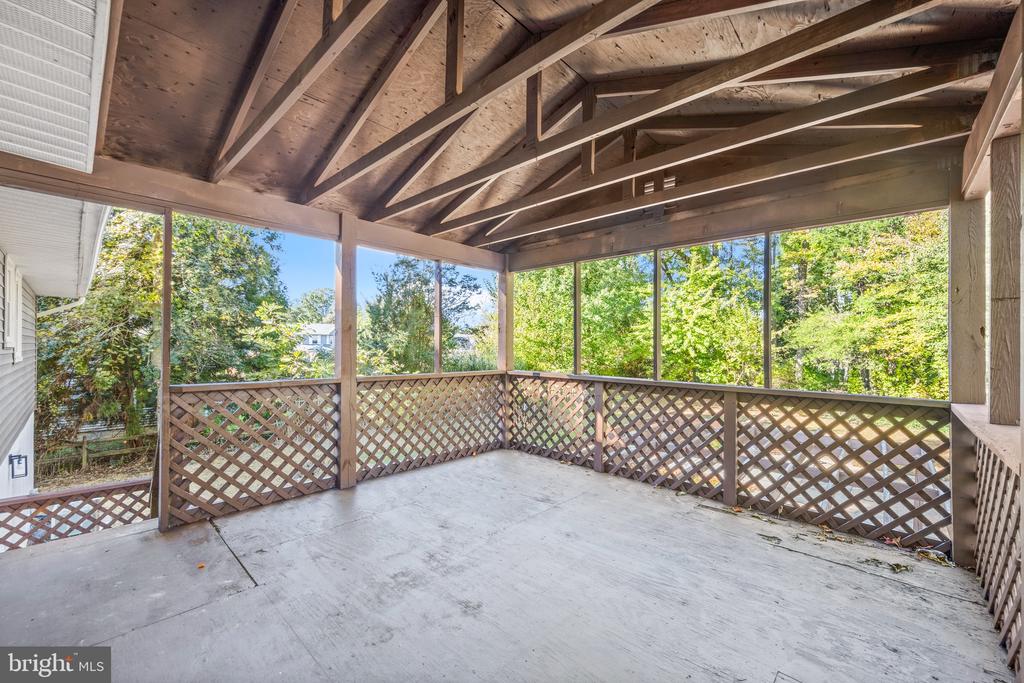 320 WILLIAM WAY