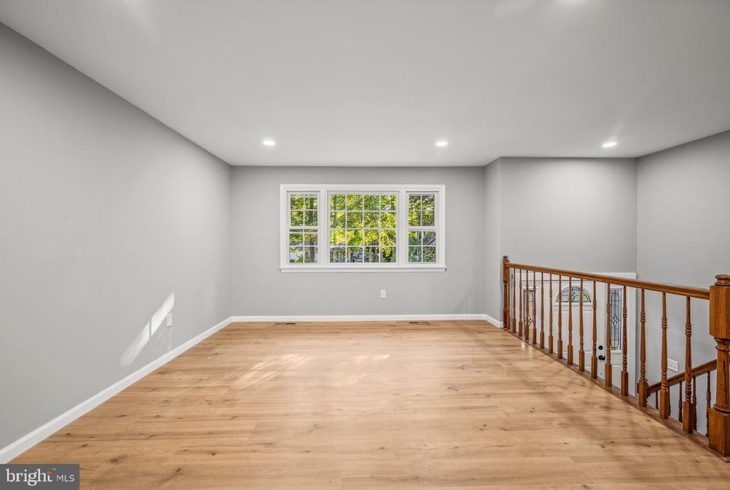 320 WILLIAM WAY