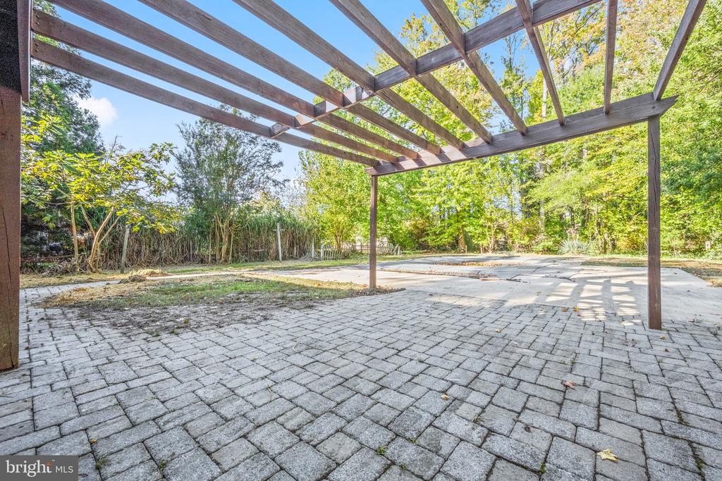 320 WILLIAM WAY