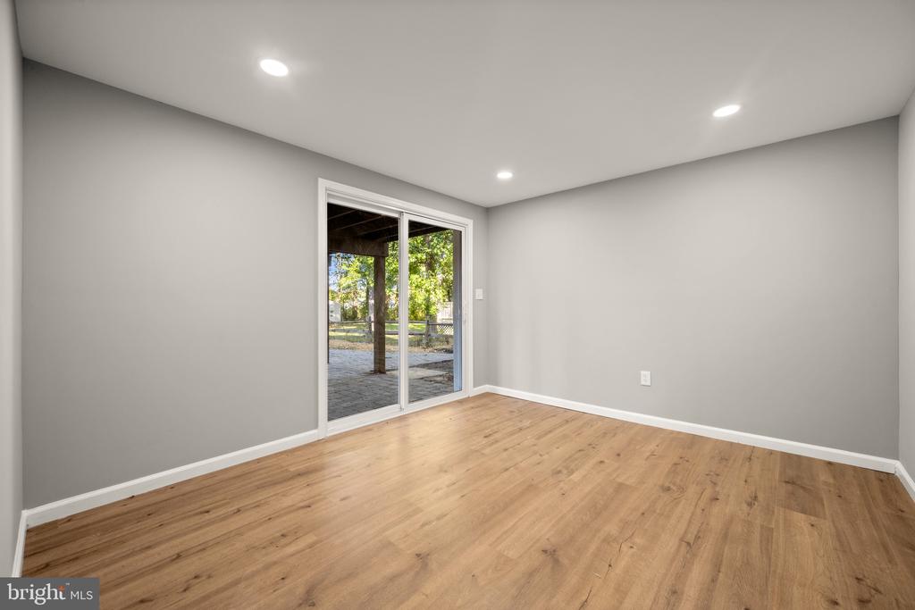 320 WILLIAM WAY