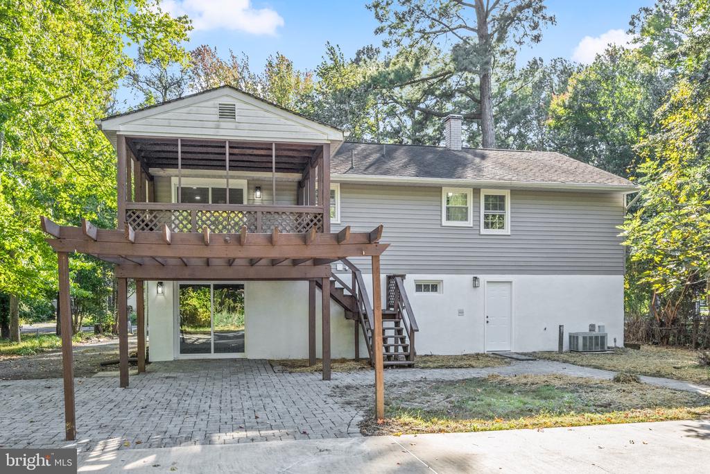 320 WILLIAM WAY