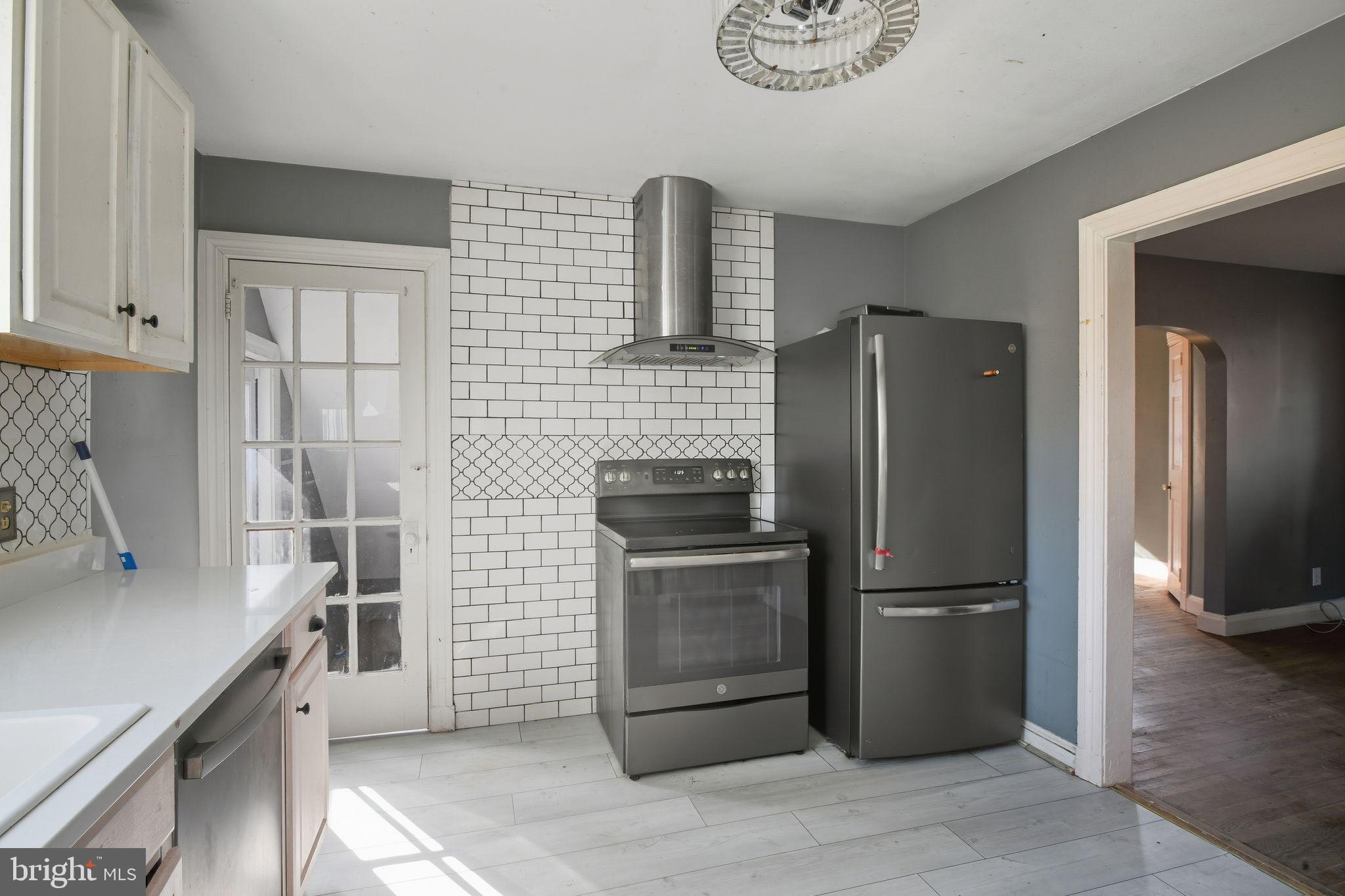 113 PRISCILLA STREET