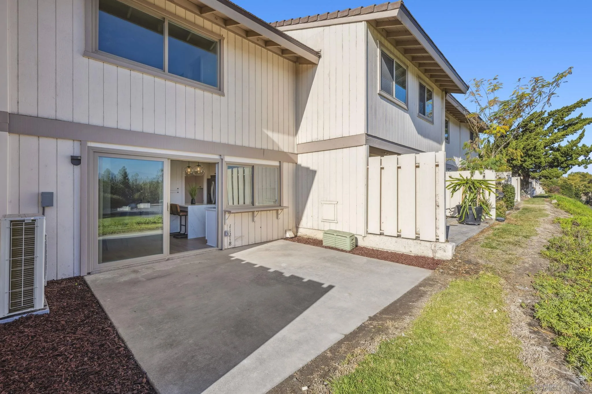 11218 Poblado Rd