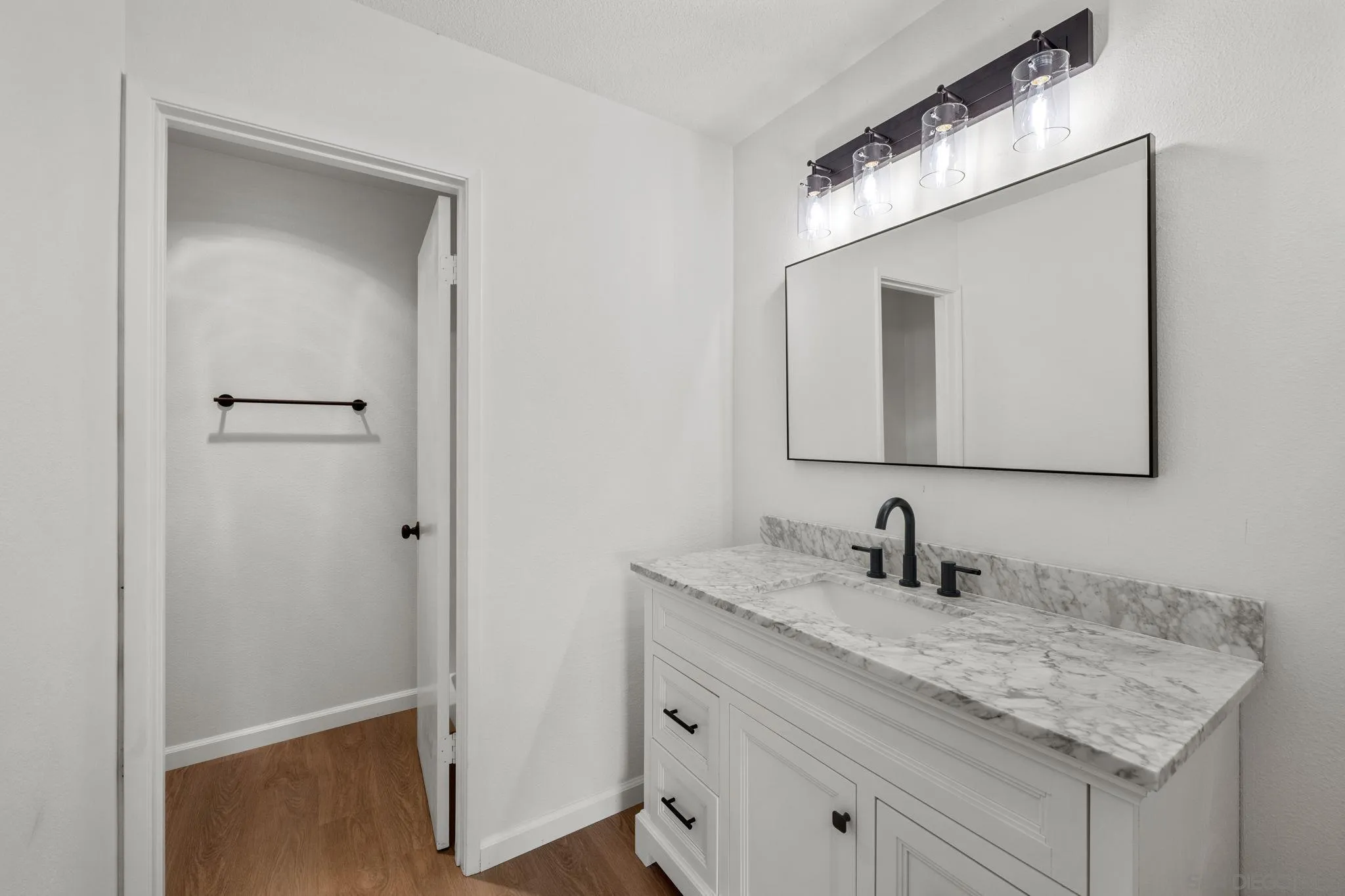 220 Riverview Way