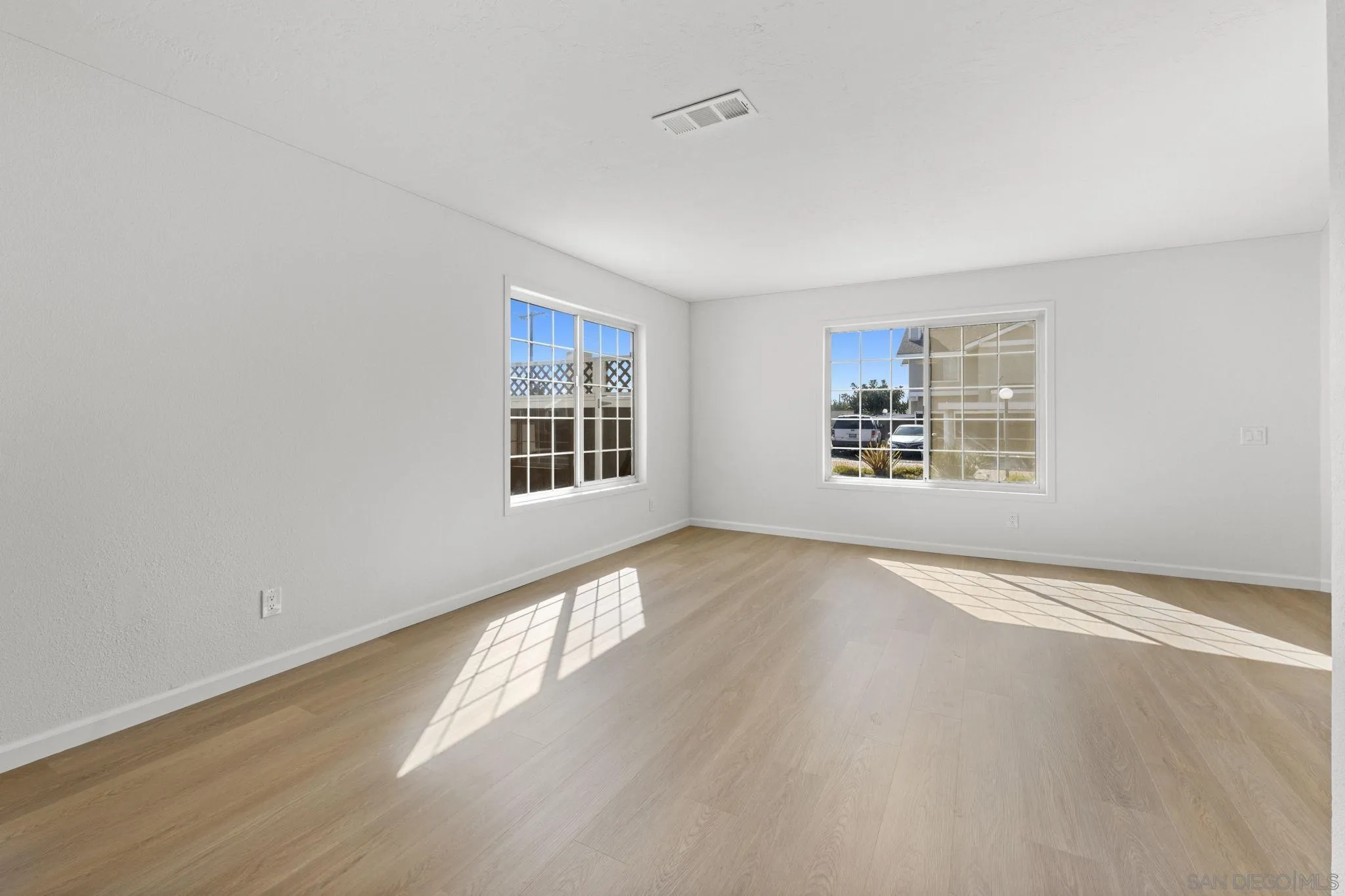 220 Riverview Way