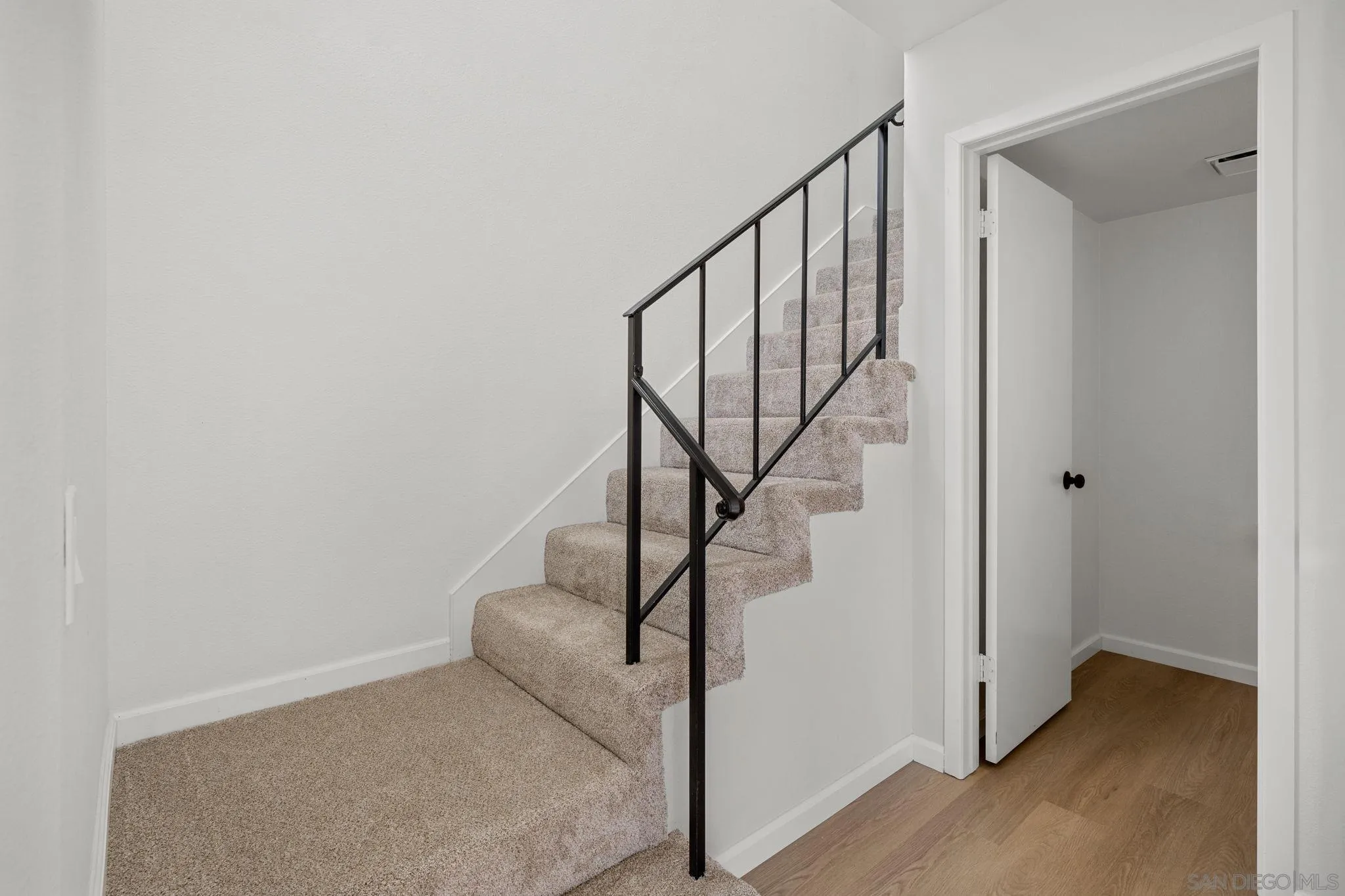 220 Riverview Way