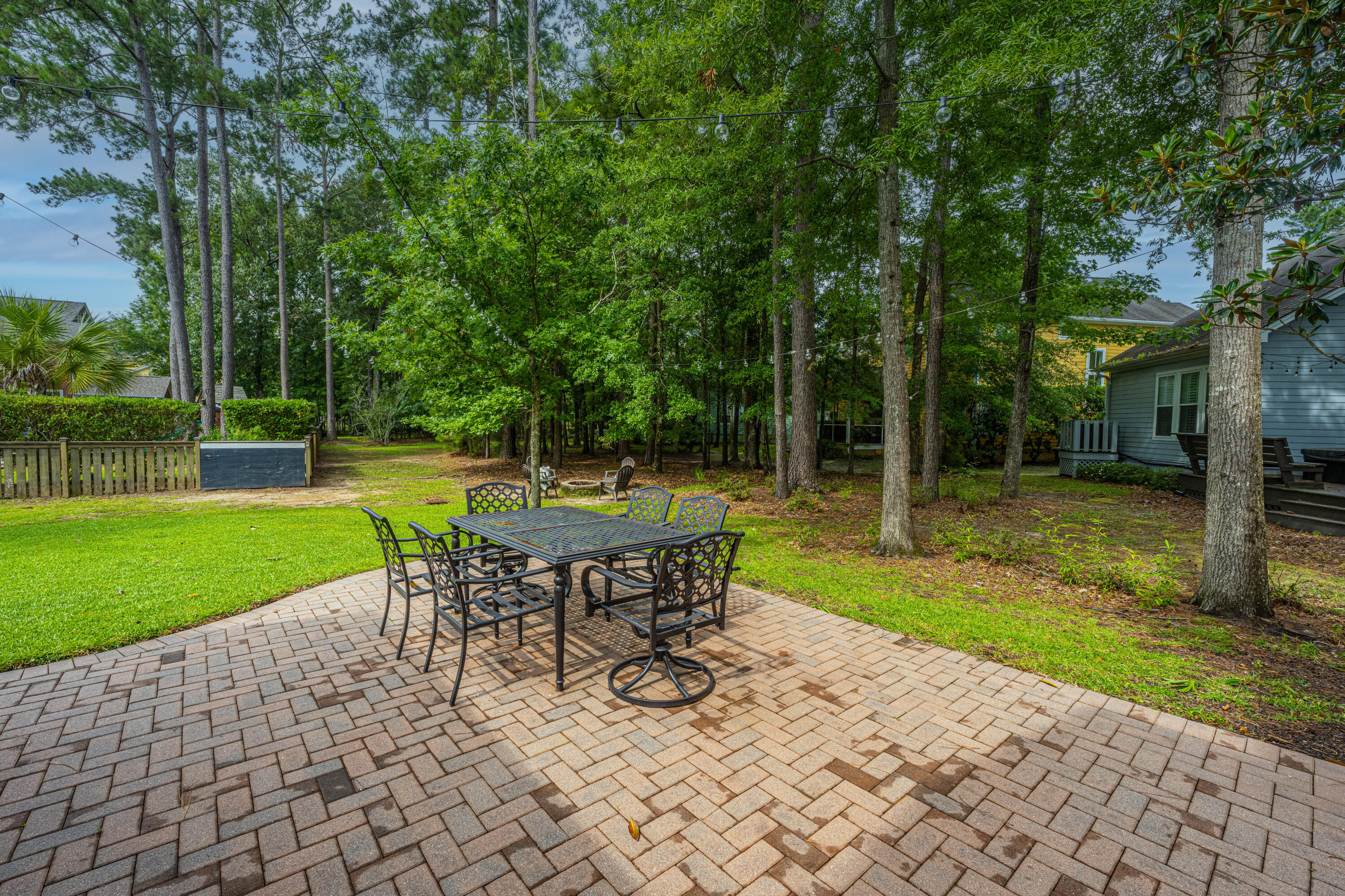 1911 Hall Point Road